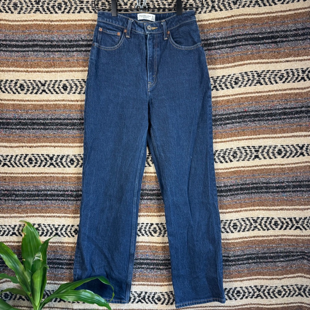 Abercrombie & Fitch Curve Love 90s Relaxed High Rise Jeans Dark Wash 25 0S Blue
